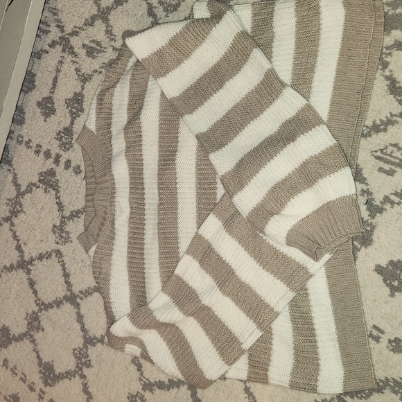 WINTER BUNDLE!!! SHEIN sweaters, goodies and zip ups! - Picture 5 of 5